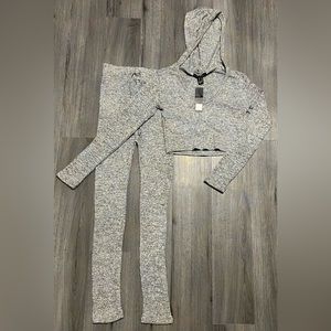 BRAND NEW - REVAMPED matching 2 piece set.